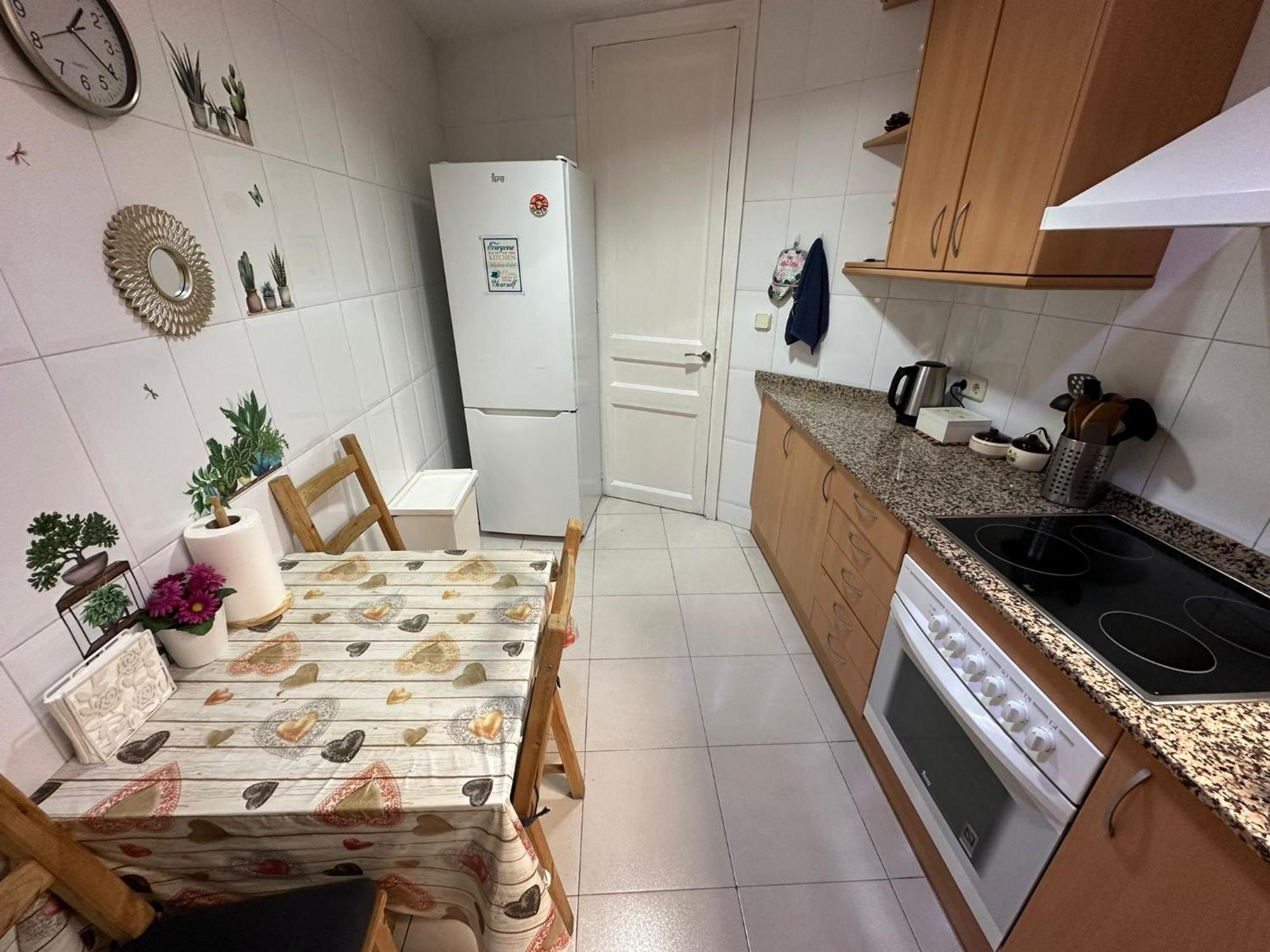 Rooms Tetu Барселона Экстерьер фото