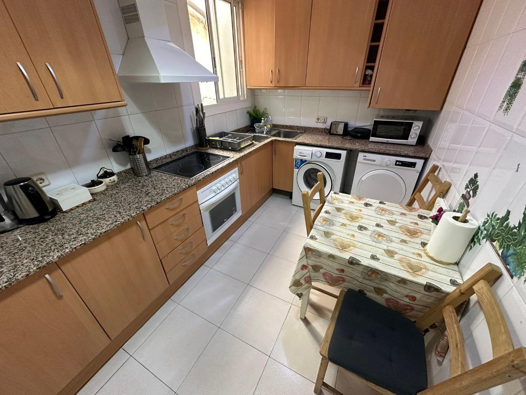 Rooms Tetu Барселона Экстерьер фото