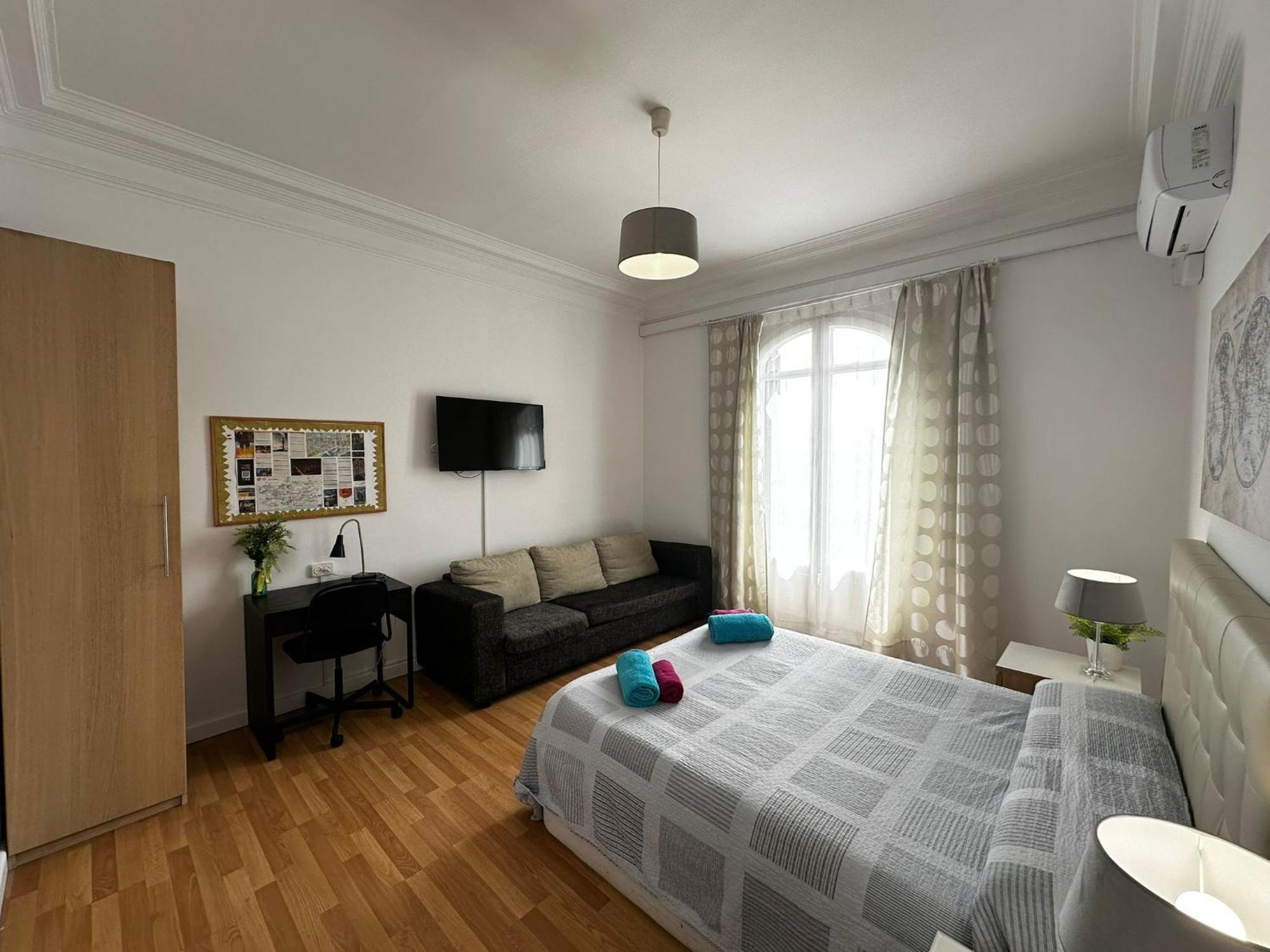 Rooms Tetu Барселона Экстерьер фото